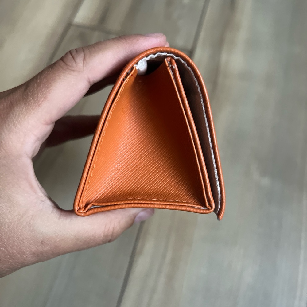 Tory Burch Eyeglasses Case - Picture 2 of 10